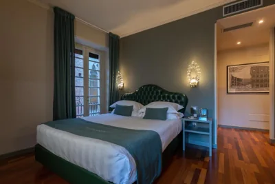 Chambre Double Classique — The Tuscanian Hotel