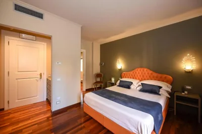 Chambre Double Supérieure — The Tuscanian Hotel